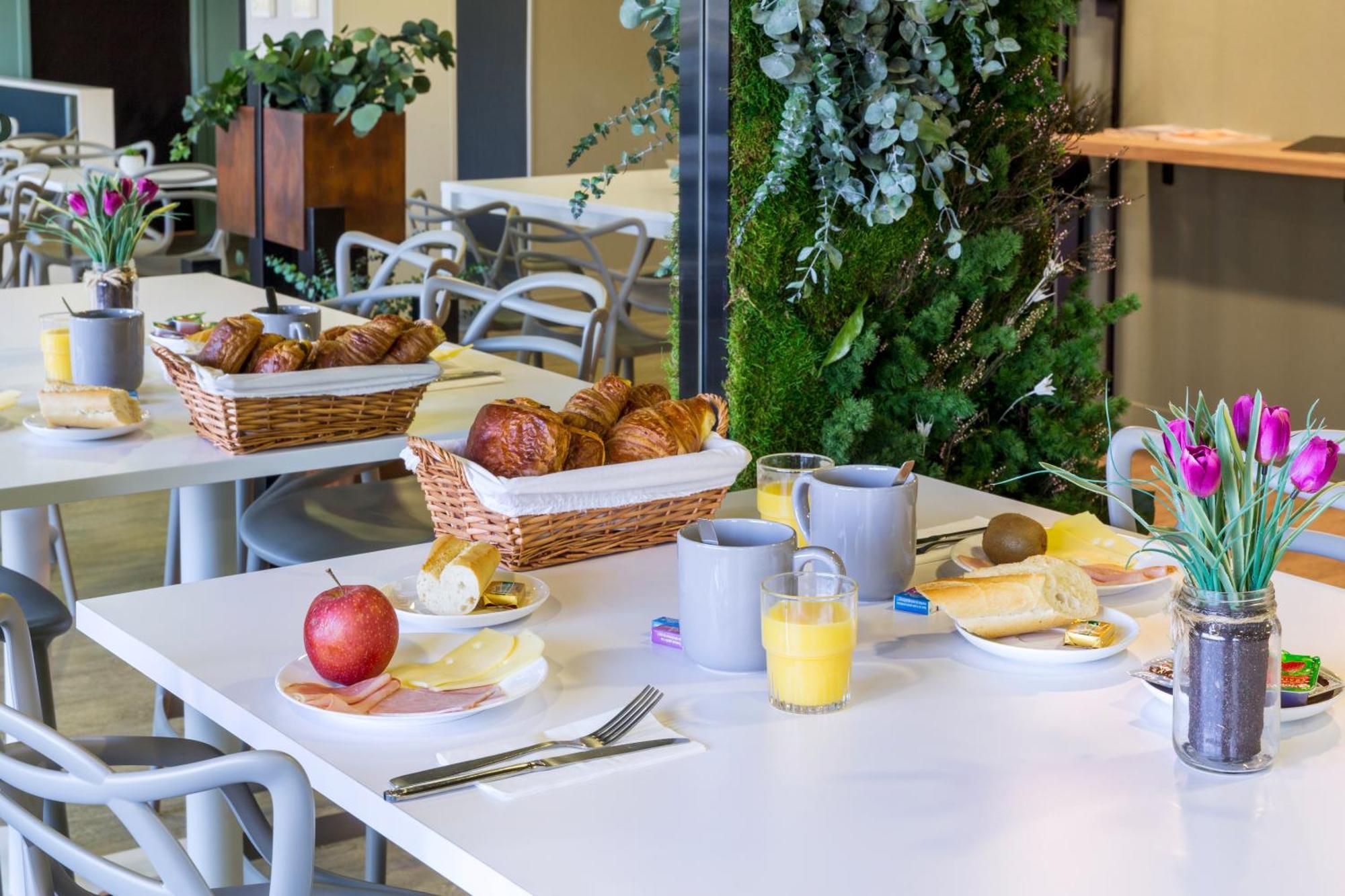 Sure Hotel By Best Western سانت أماند ليه أوكس المظهر الخارجي الصورة
