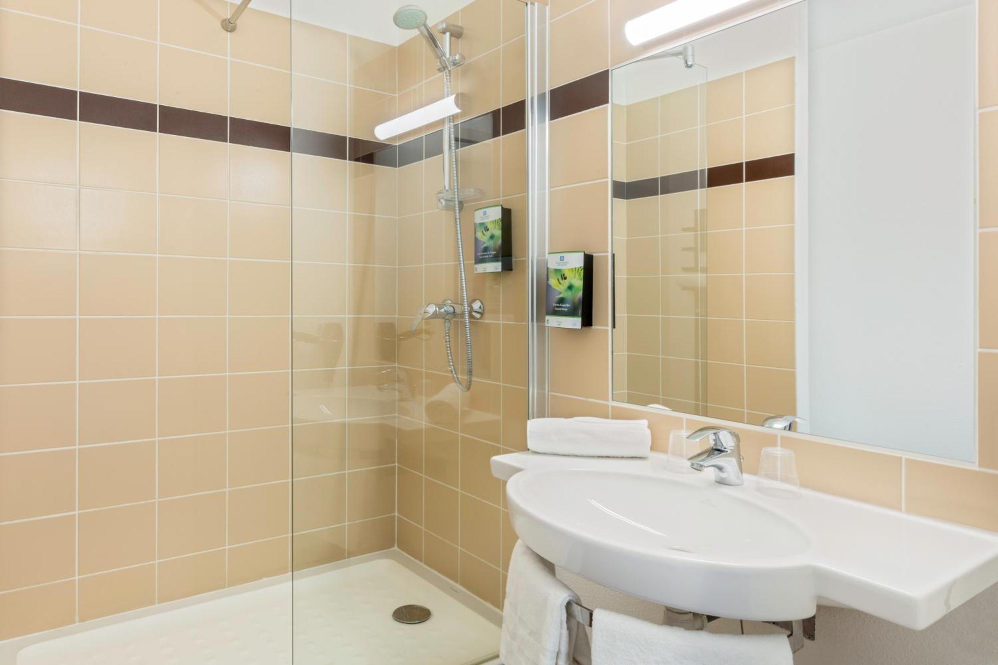 Sure Hotel By Best Western سانت أماند ليه أوكس المظهر الخارجي الصورة